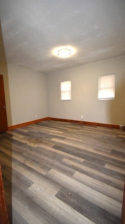 108 Marble Street Springfield, MA 01105 - Photo 15 of 33