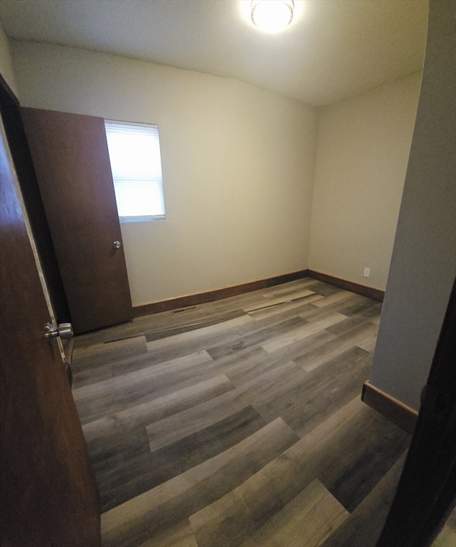 108 Marble Street Springfield, MA 01105 - Photo 17 of 33