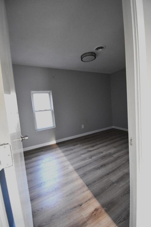 108 Marble Street Springfield, MA 01105 - Photo 30 of 33