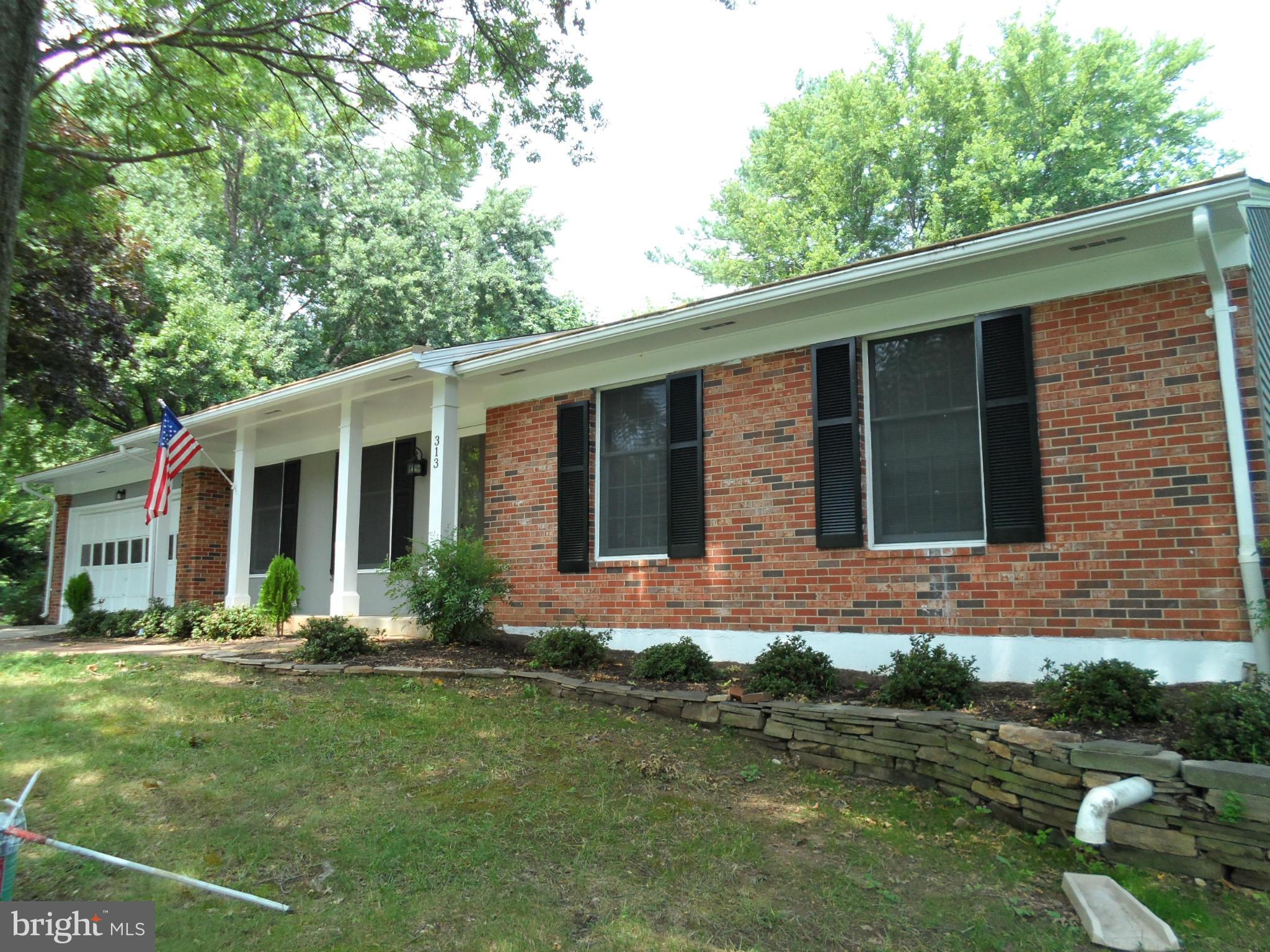313 Soapstone Lane Silver Spring, MD 20905 - Photo 3 of 30 Exterior (Front)