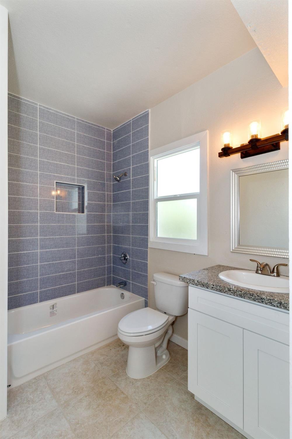 1205 L Street Reedley, CA 93654 - Photo 13 of 19