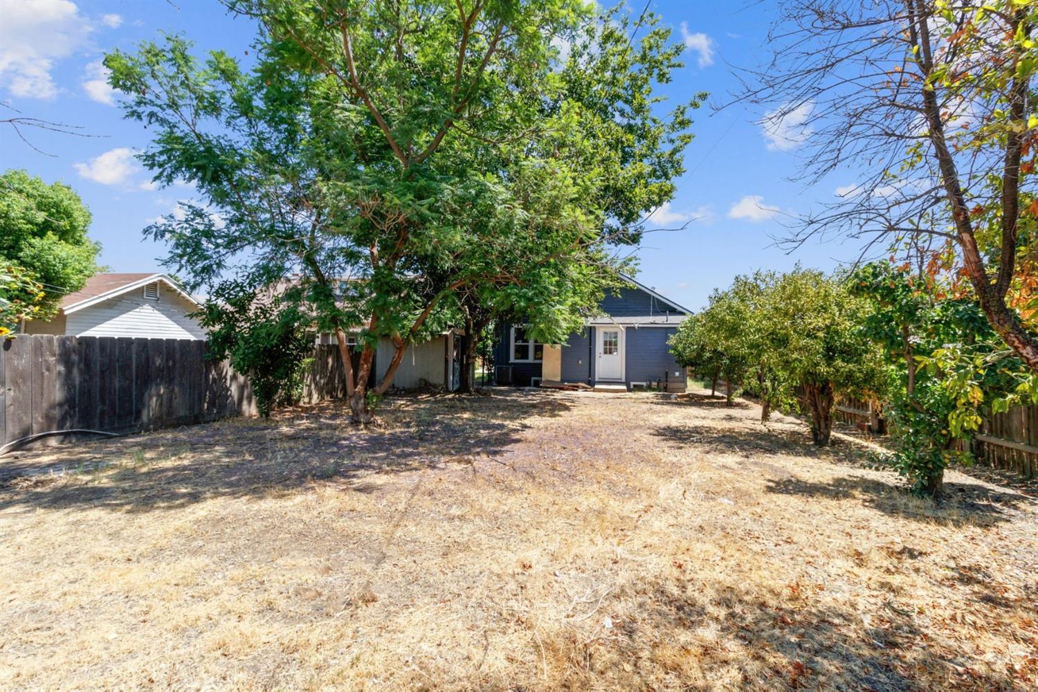1205 L Street Reedley, CA 93654 - Photo 19 of 19
