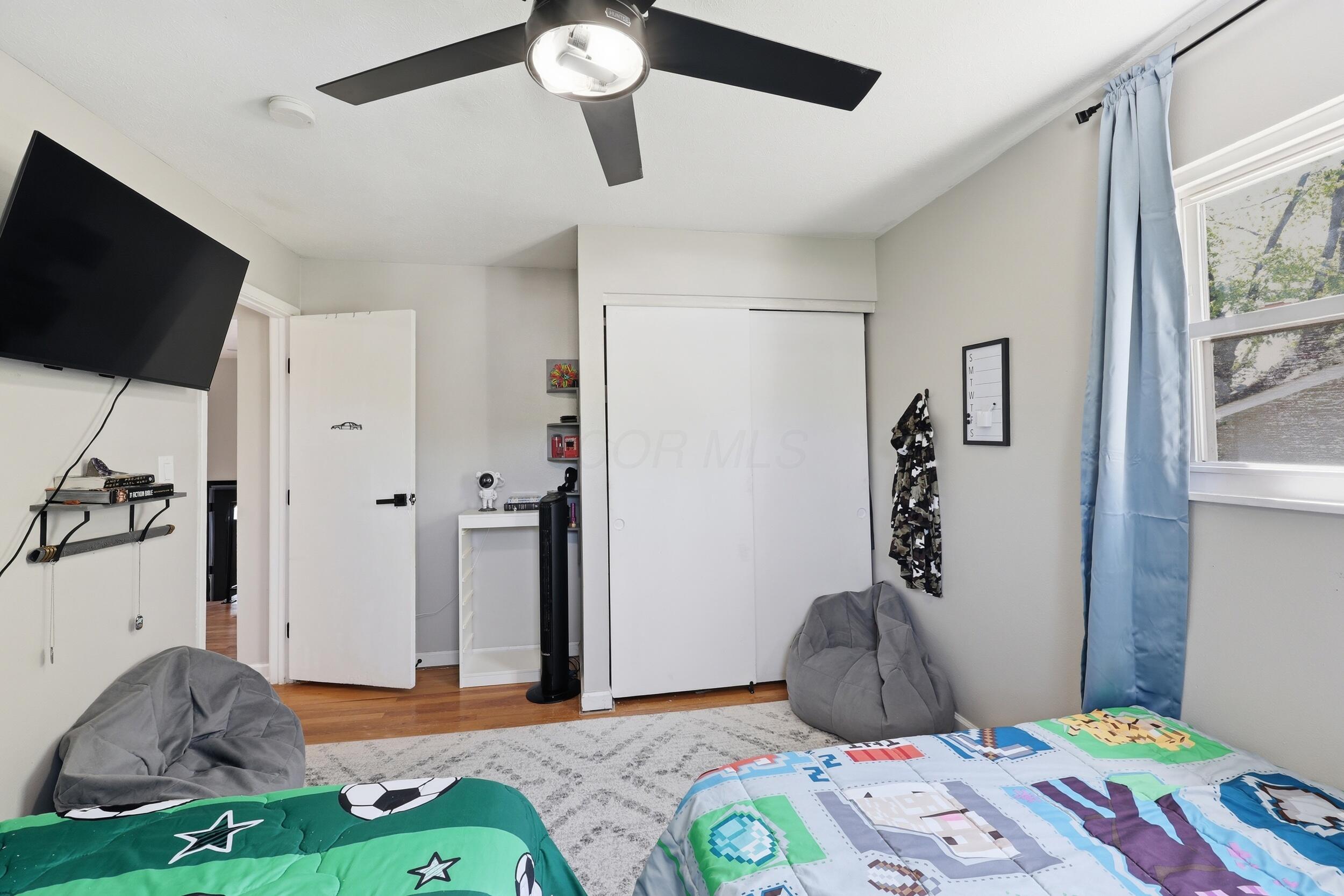 6097 Karl Road Columbus, OH 43229 - Photo 15 of 24