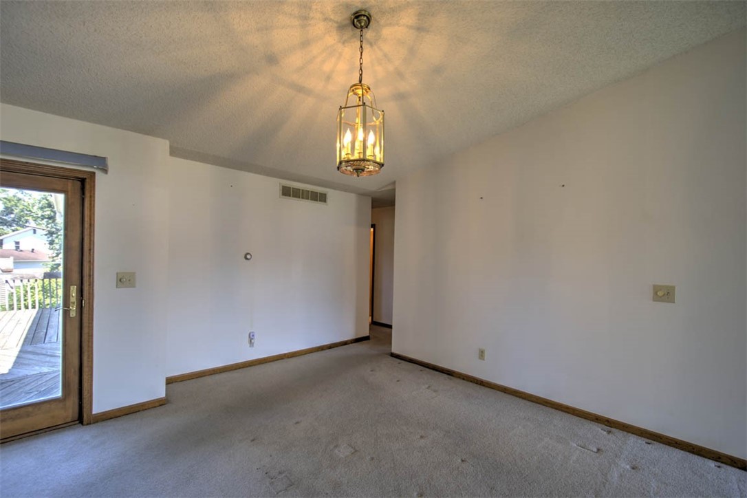 2186 Barding Avenue Decatur, IL 62526 - Photo 10 of 31