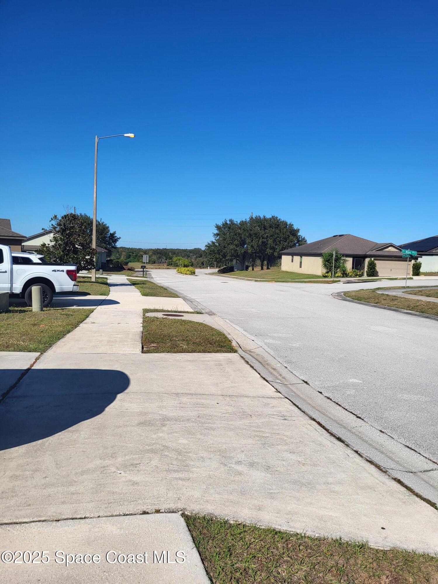 645 Chicago Way Dundee, FL 33838 - Photo 23 of 25 1000030337