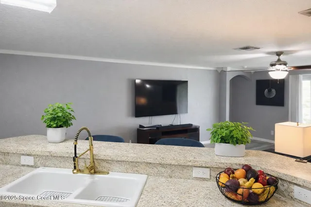 $279,900 | 645 Chicago Way, Dundee, FL 33838