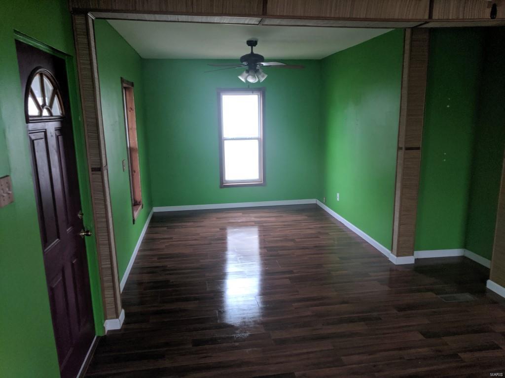 129 West 3rd Street Roxana, IL 62084 - Photo 2 of 15