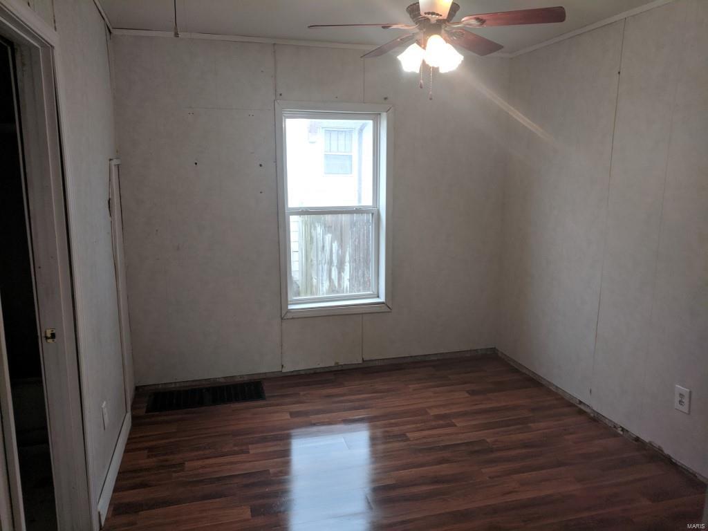129 West 3rd Street Roxana, IL 62084 - Photo 12 of 15