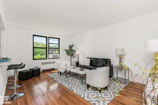 $315,000 | 3840 Greystone Avenue, Unit 5L | Fieldston