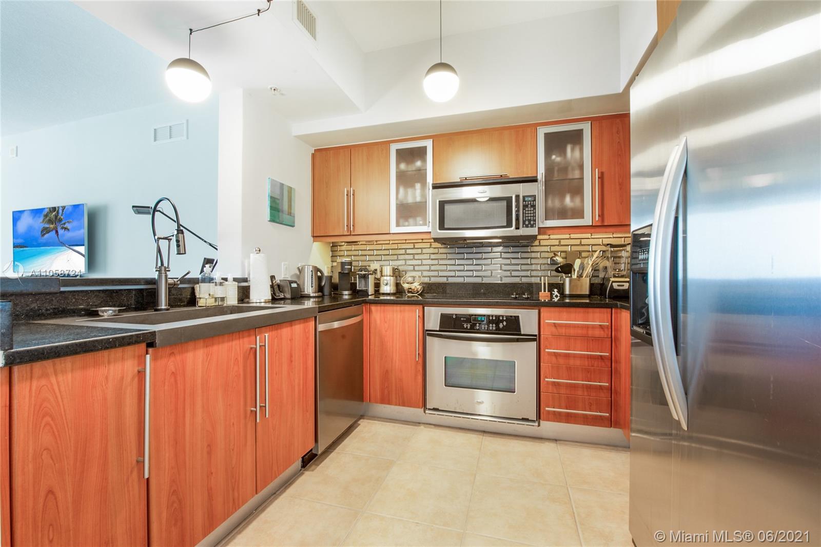 888 Douglas Road, Unit 1011 Coral Gables, FL 33134 - Photo 6 of 12