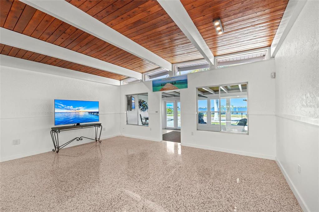 2014 Riverside Drive East Bradenton, FL 34208 - Photo 18 of 66