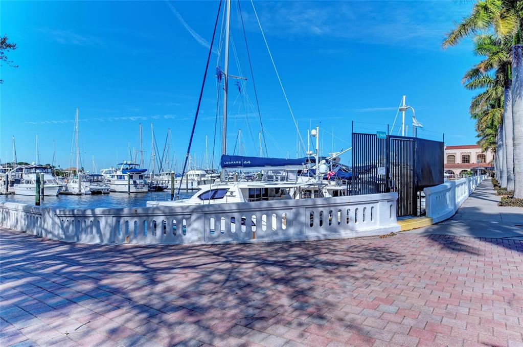 2014 Riverside Drive East Bradenton, FL 34208 - Photo 59 of 61