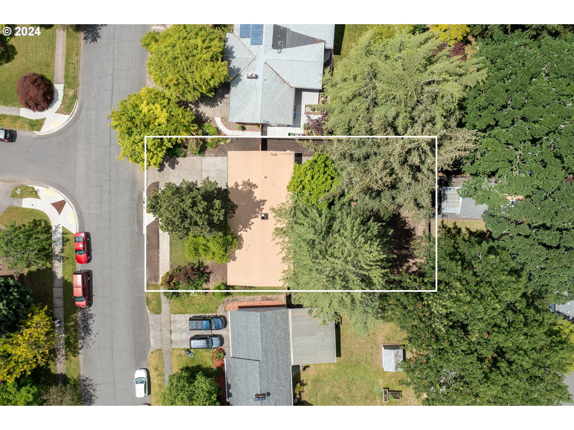 12325 Southwest Park Way Portland, OR 97225 - Photo 33 of 40