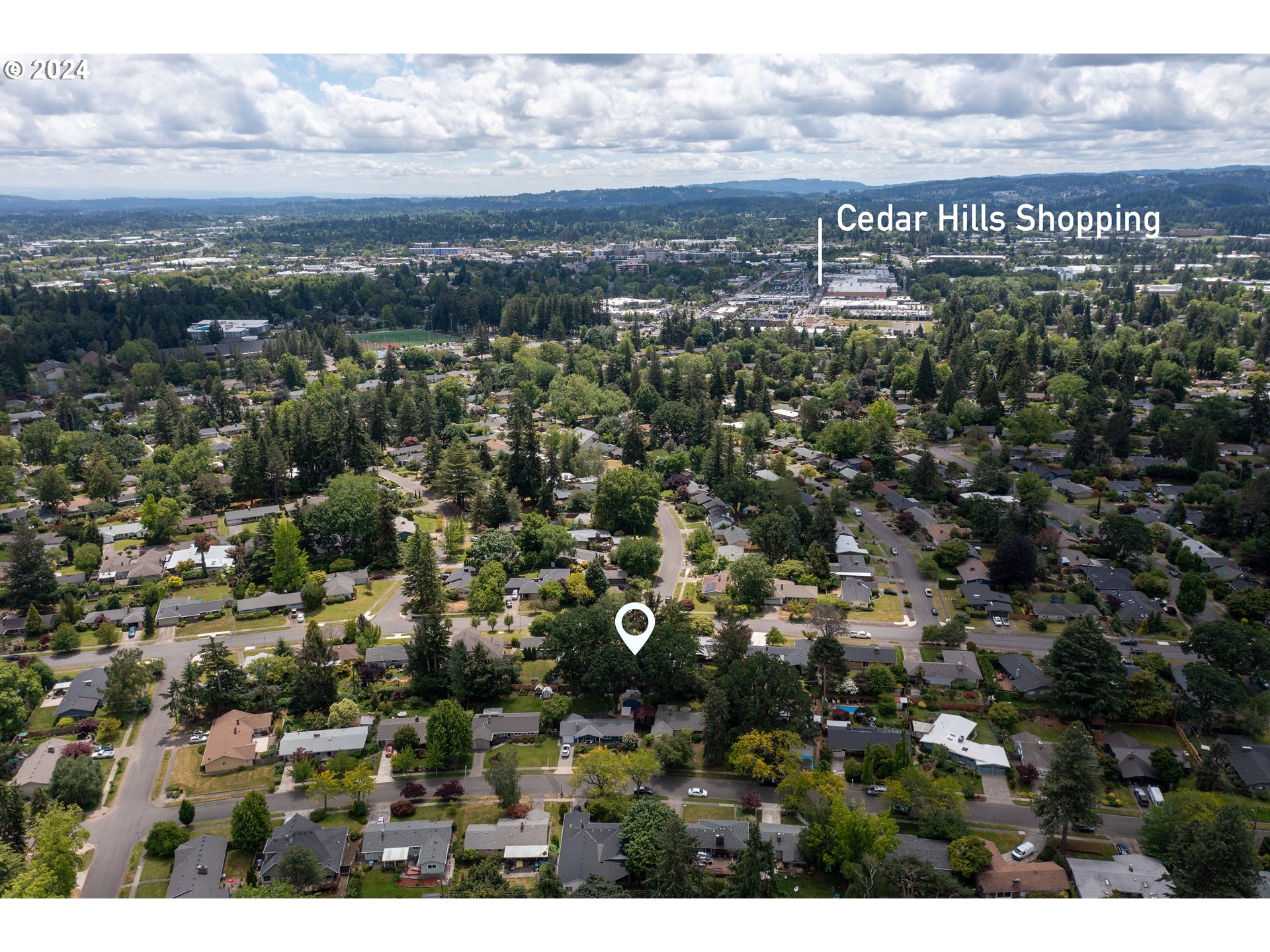 12325 Southwest Park Way Portland, OR 97225 - Photo 35 of 40 an aerial view of multiple house