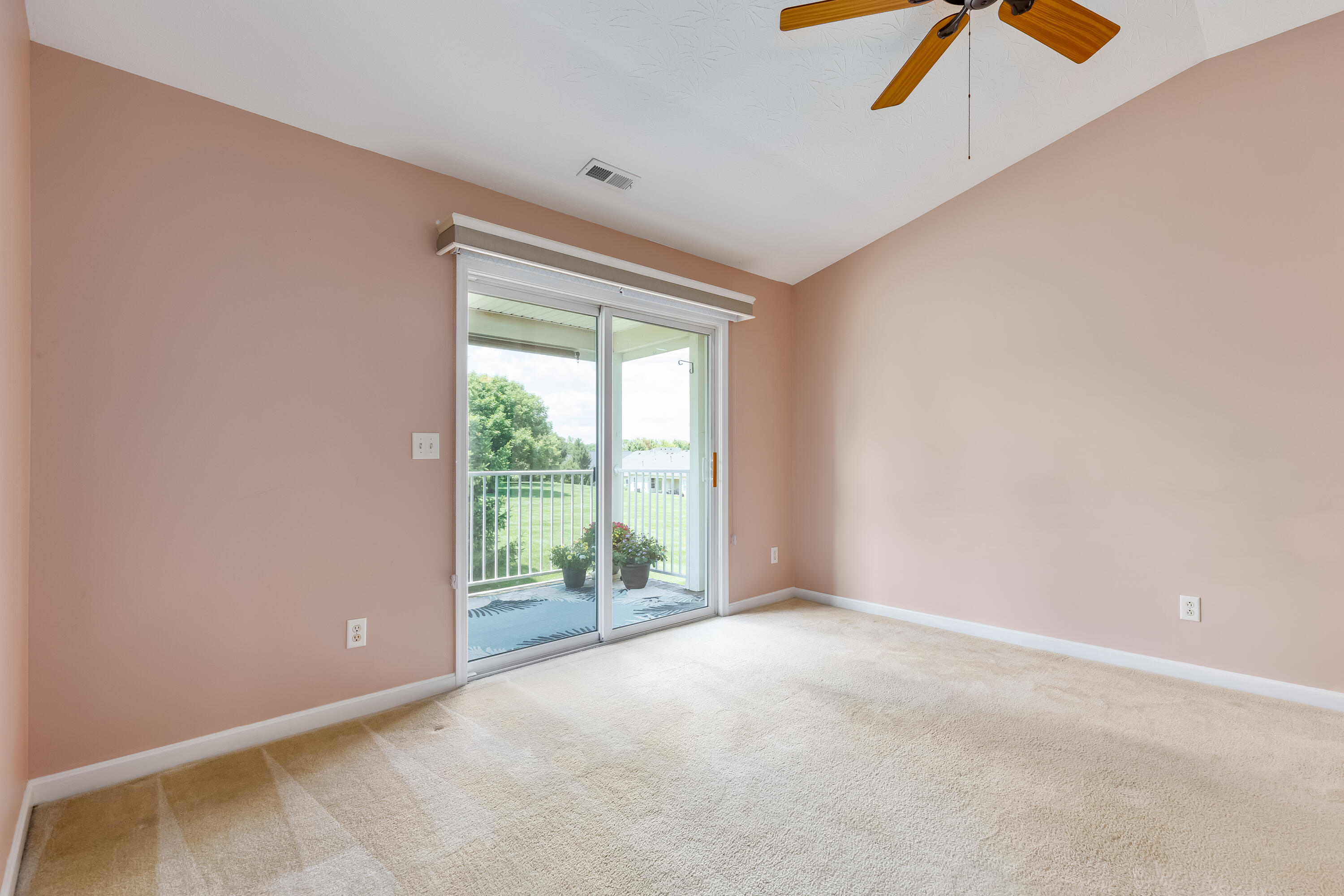 7099 Putters Point Burlington, KY 41005 - Photo 10 of 45 7099PuttersPt-9