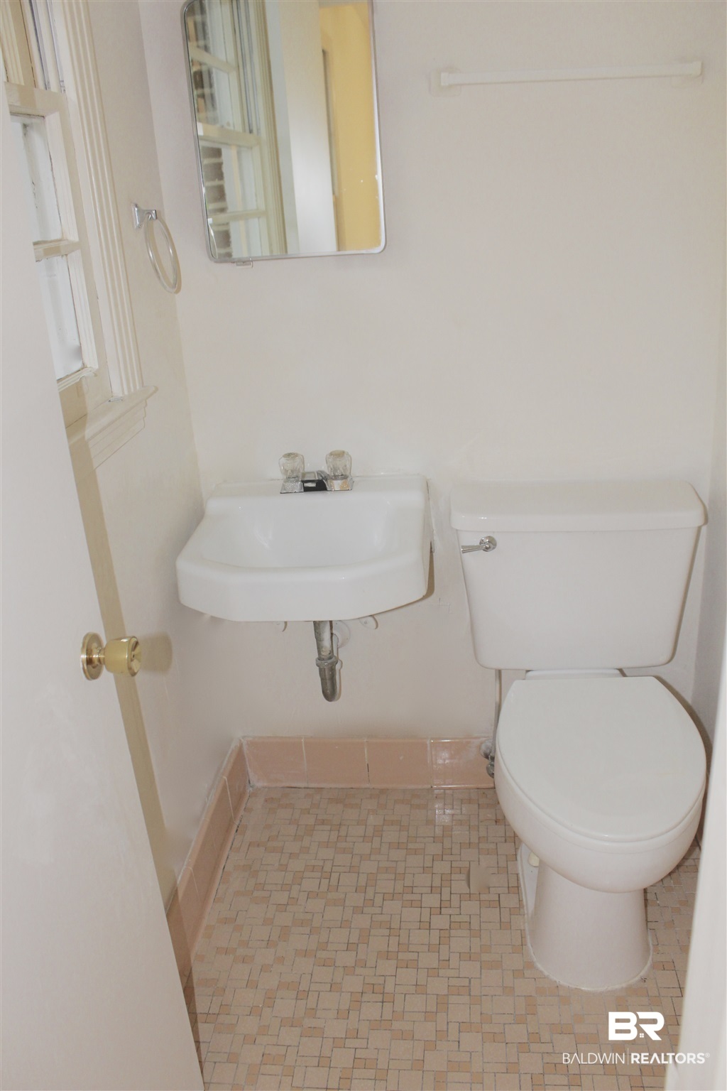 201 Glen Oaks Road Mobile, AL 36608 - Photo 16 of 21 MASTER BATH
