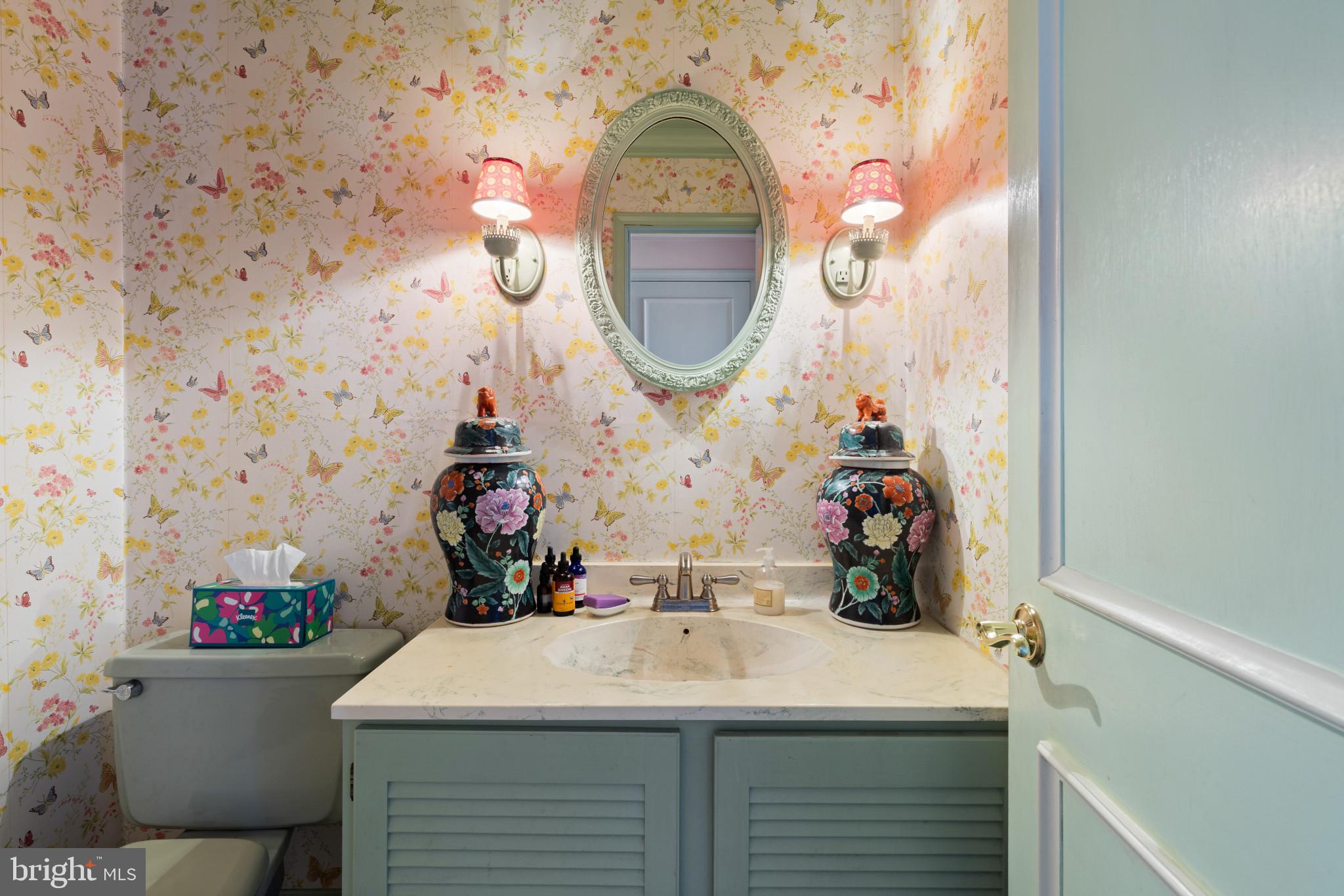 1552 Widows Mite Road Edgewater, MD 21037 - Photo 15 of 51 Hall bath