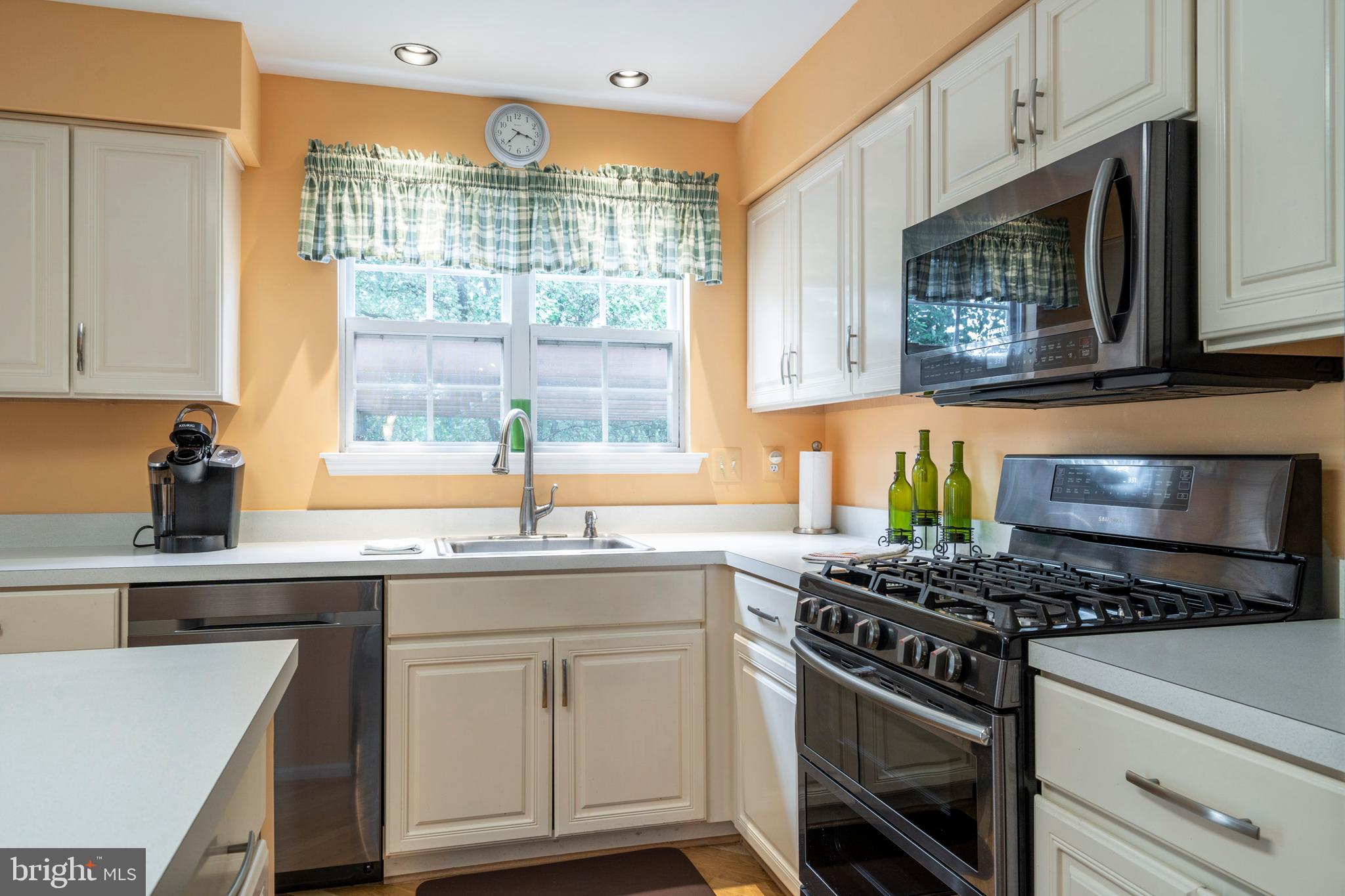 1916 Fairmount Drive Jamison, PA 18929 - Photo 16 of 33