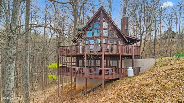 $674,900 | 3175 Emerald Springs Loop, Sevierville, TN 37862