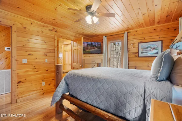 $674,900 | 3175 Emerald Springs Loop, Sevierville, TN 37862