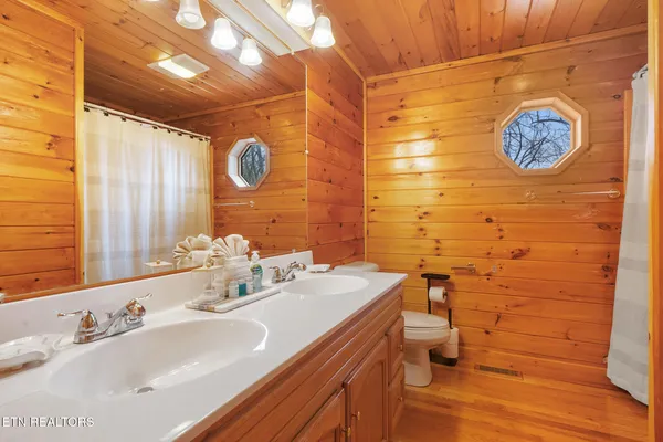 $674,900 | 3175 Emerald Springs Loop, Sevierville, TN 37862