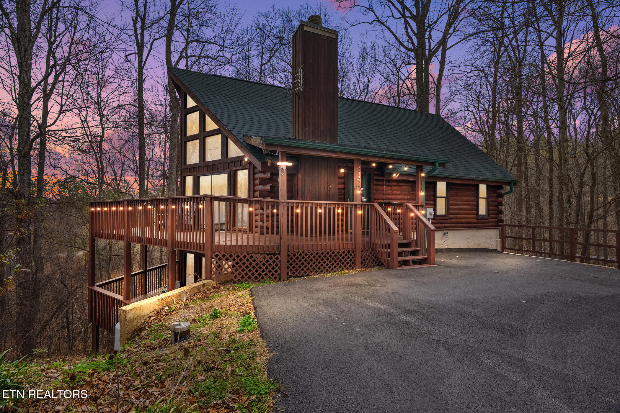 3175 Emerald Springs Loop Sevierville, TN 37862 - Photo 2 of 50 dsc03637_vt