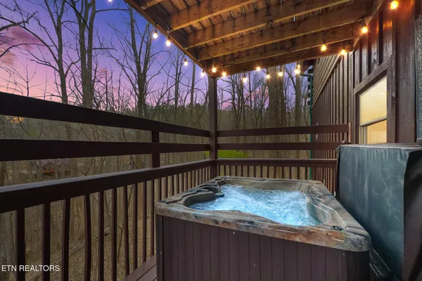 $674,900 | 3175 Emerald Springs Loop, Sevierville, TN 37862