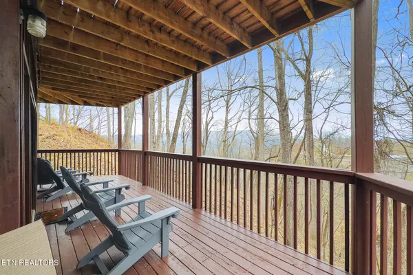 $674,900 | 3175 Emerald Springs Loop, Sevierville, TN 37862
