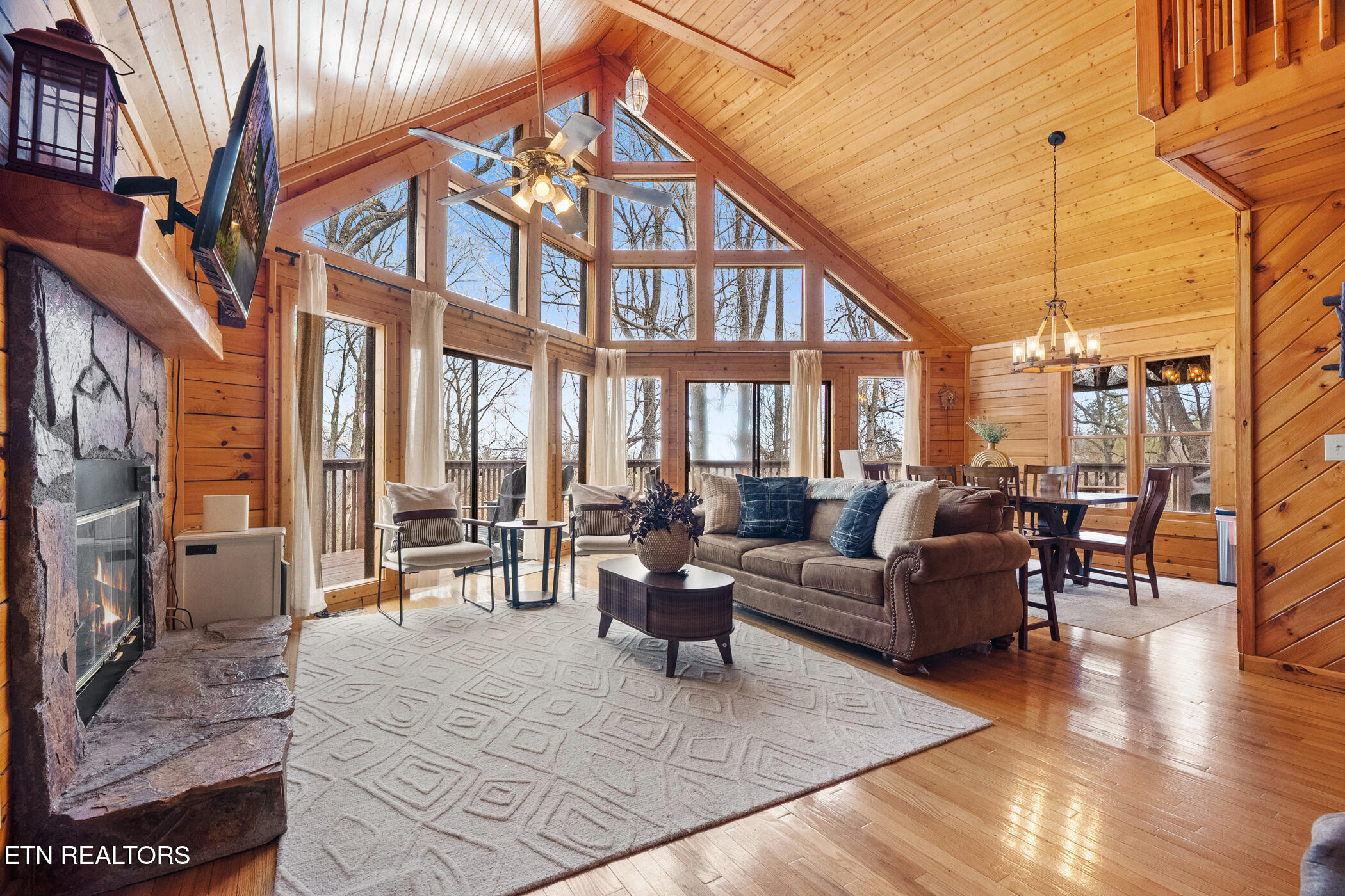 3175 Emerald Springs Loop Sevierville, TN 37862 - Photo 4 of 50 dsc03647