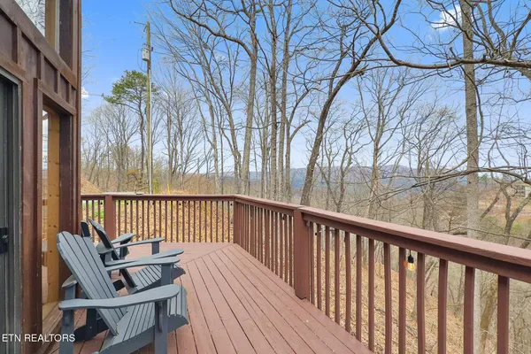 $674,900 | 3175 Emerald Springs Loop, Sevierville, TN 37862