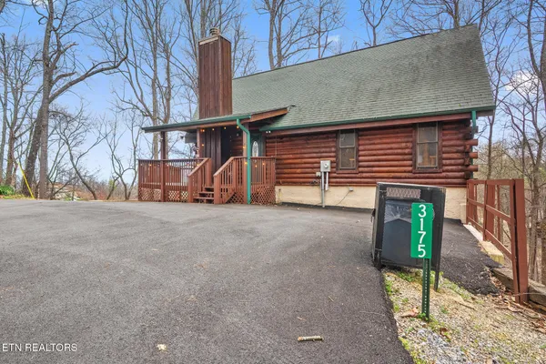 $674,900 | 3175 Emerald Springs Loop, Sevierville, TN 37862