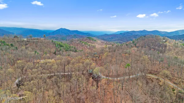 $674,900 | 3175 Emerald Springs Loop, Sevierville, TN 37862