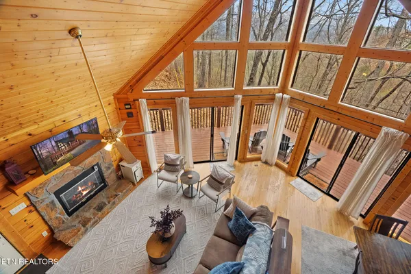 $674,900 | 3175 Emerald Springs Loop, Sevierville, TN 37862