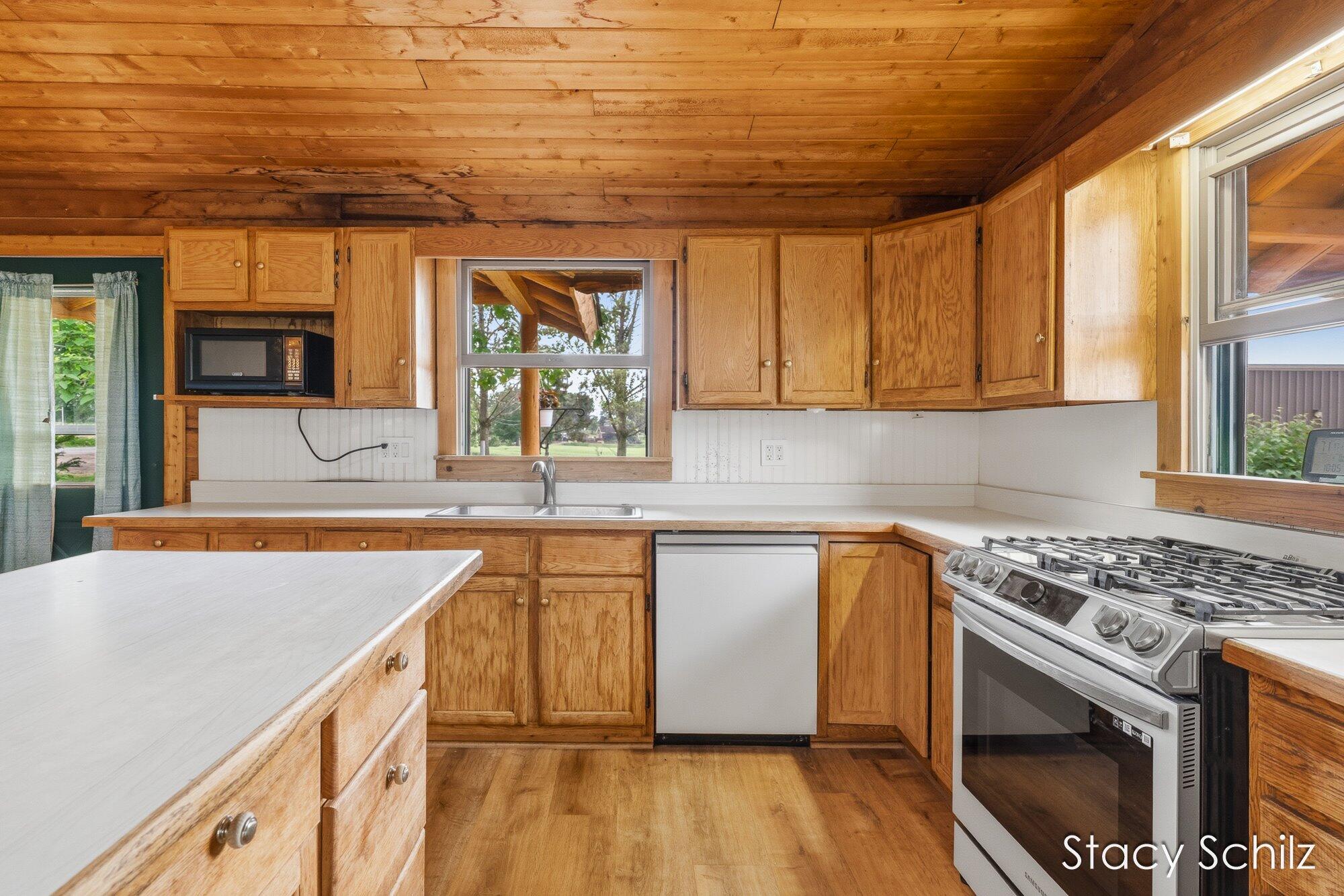 3108 Dumont Road Allegan, MI 49010 - Photo 11 of 64 09-WM3108dumont-3