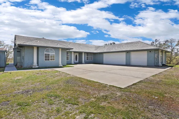 $945,000 | 4896 Chuckwagon Drive, Unit A B, Copperopolis, CA 95228