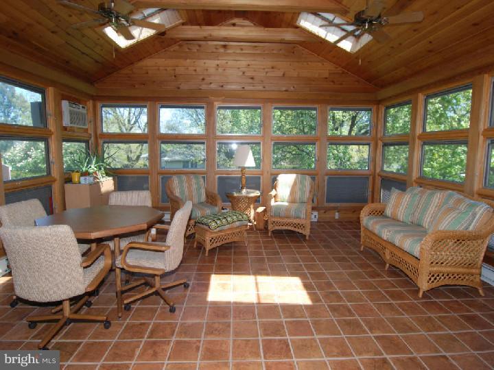 33 Rose Virginia Road Oley, PA 19547 - Photo 9 of 18 Gallery Image 9