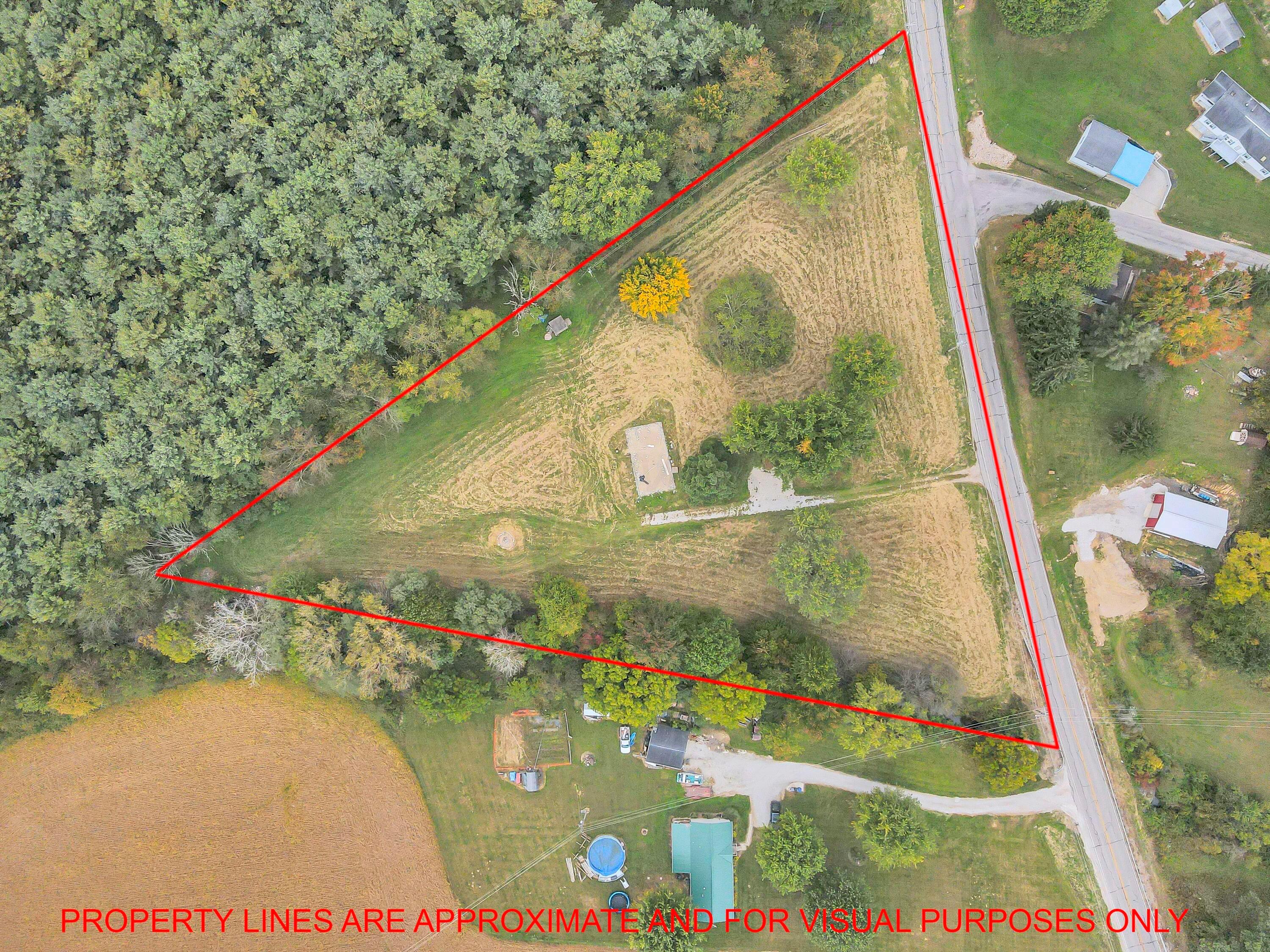 1943 Hamburg Road Southwest Lancaster, OH 43130 - Photo 3 of 15 Property line