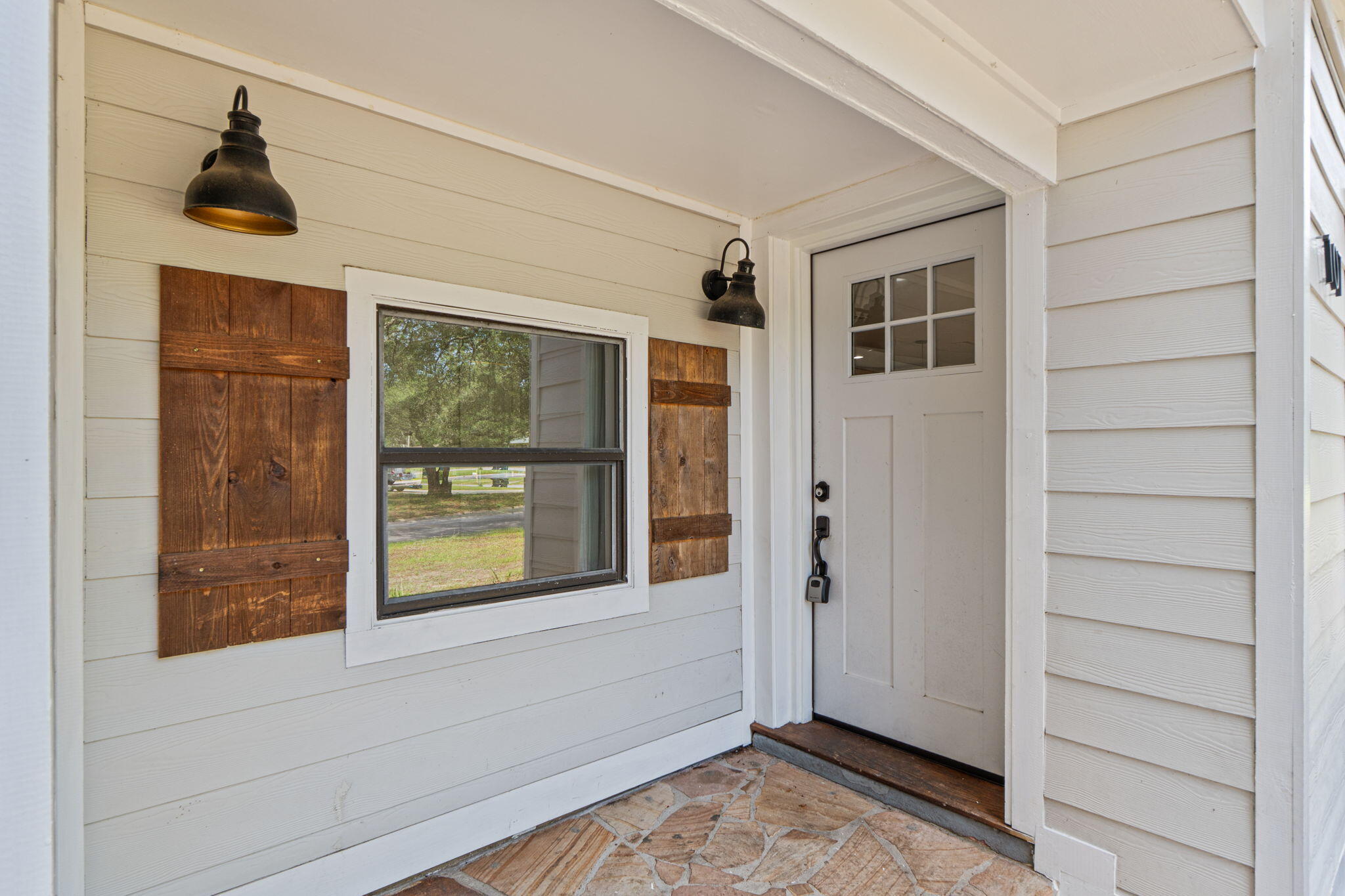 107 Ferry Road Northeast Fort Walton Beach, FL 32548 - Photo 7 of 45 Gallery Image 7