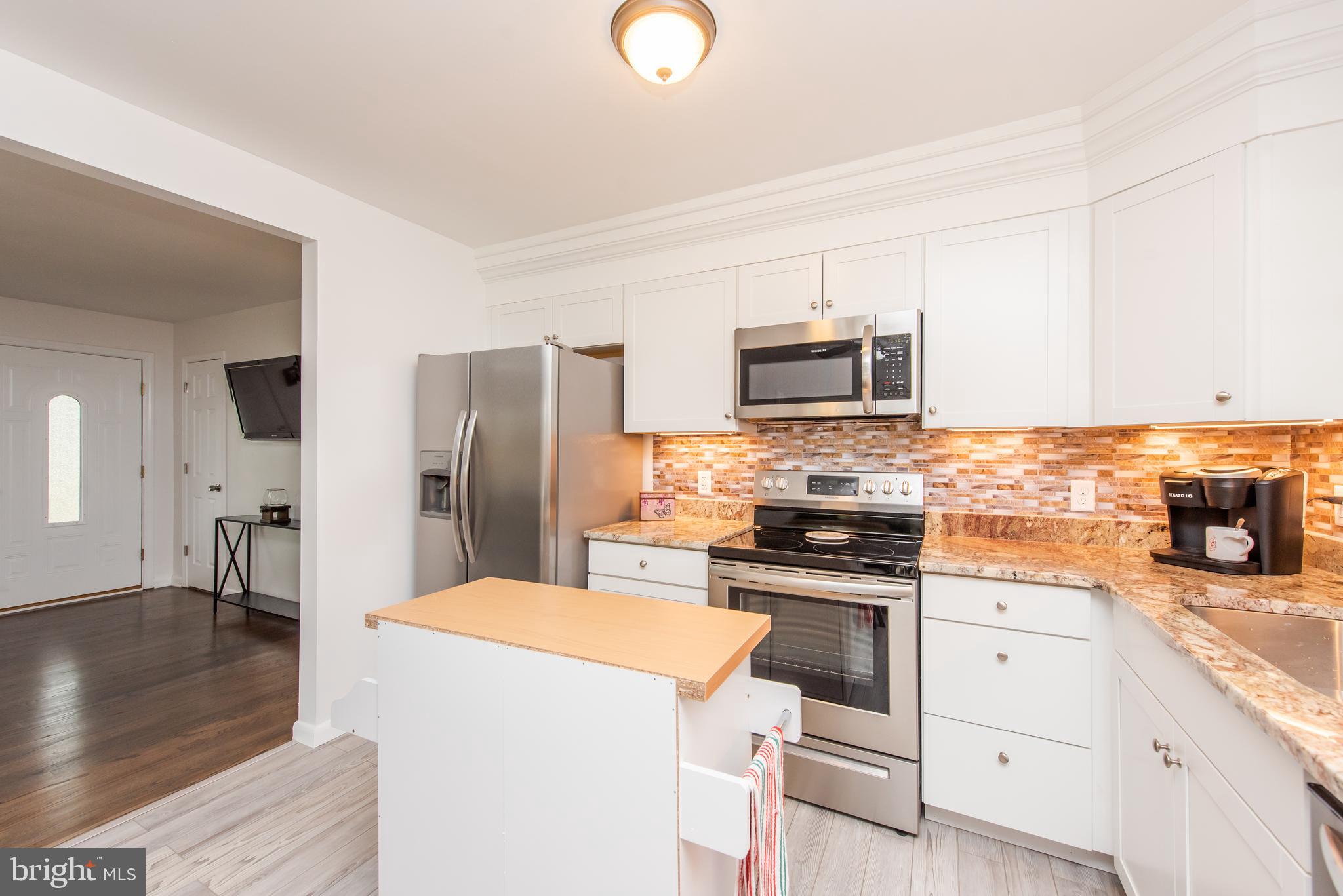 604 Eliot Road Pasadena, MD 21122 - Photo 7 of 31 Kitchen