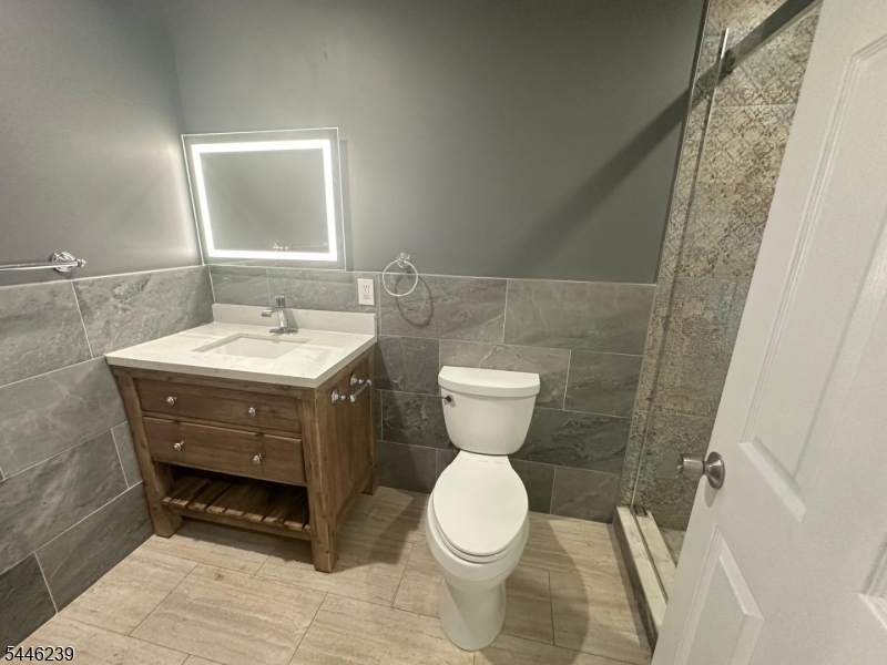2 Hastings Road Morris Plains, NJ 07950 - Photo 13 of 19
