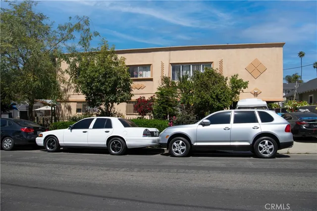 $2,448,000 | 5005 Axtell Street, Los Angeles, CA 90032