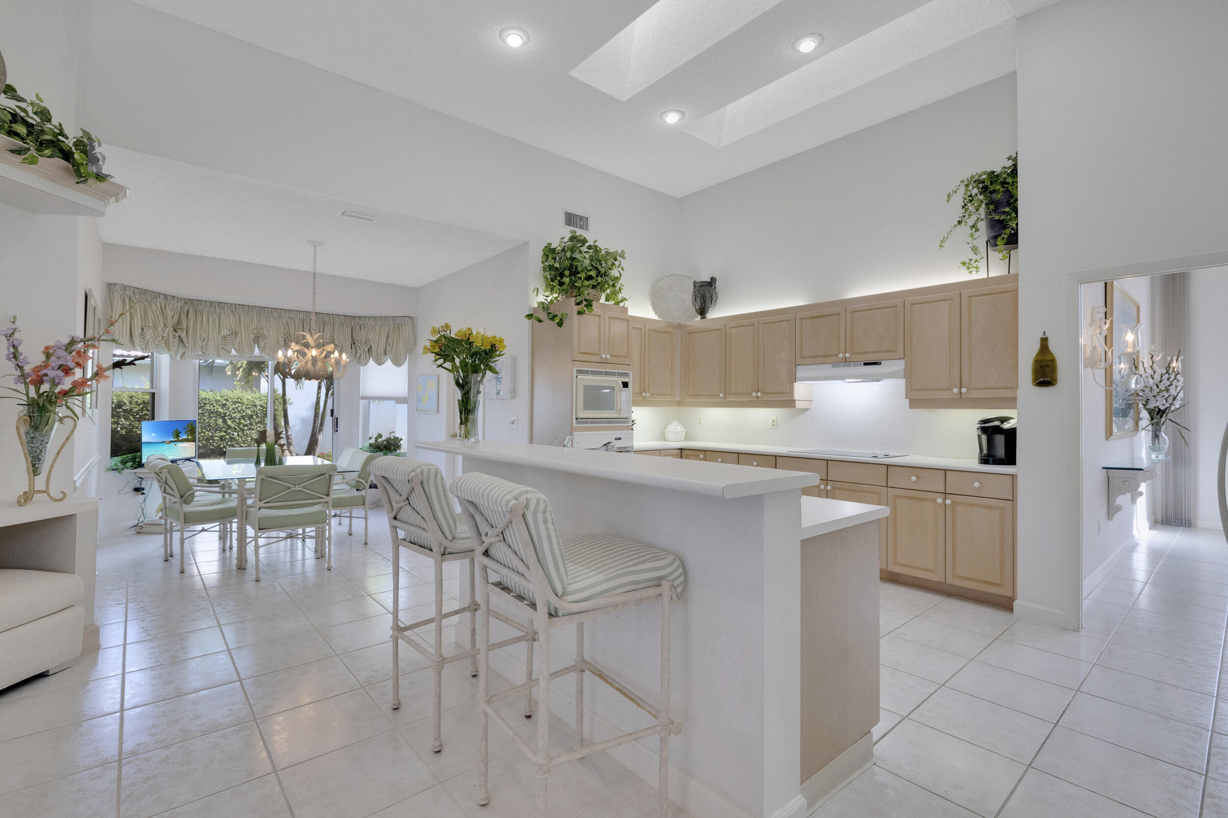 17695 Litten Drive Boca Raton, FL 33498 - Photo 12 of 46 Kitchen