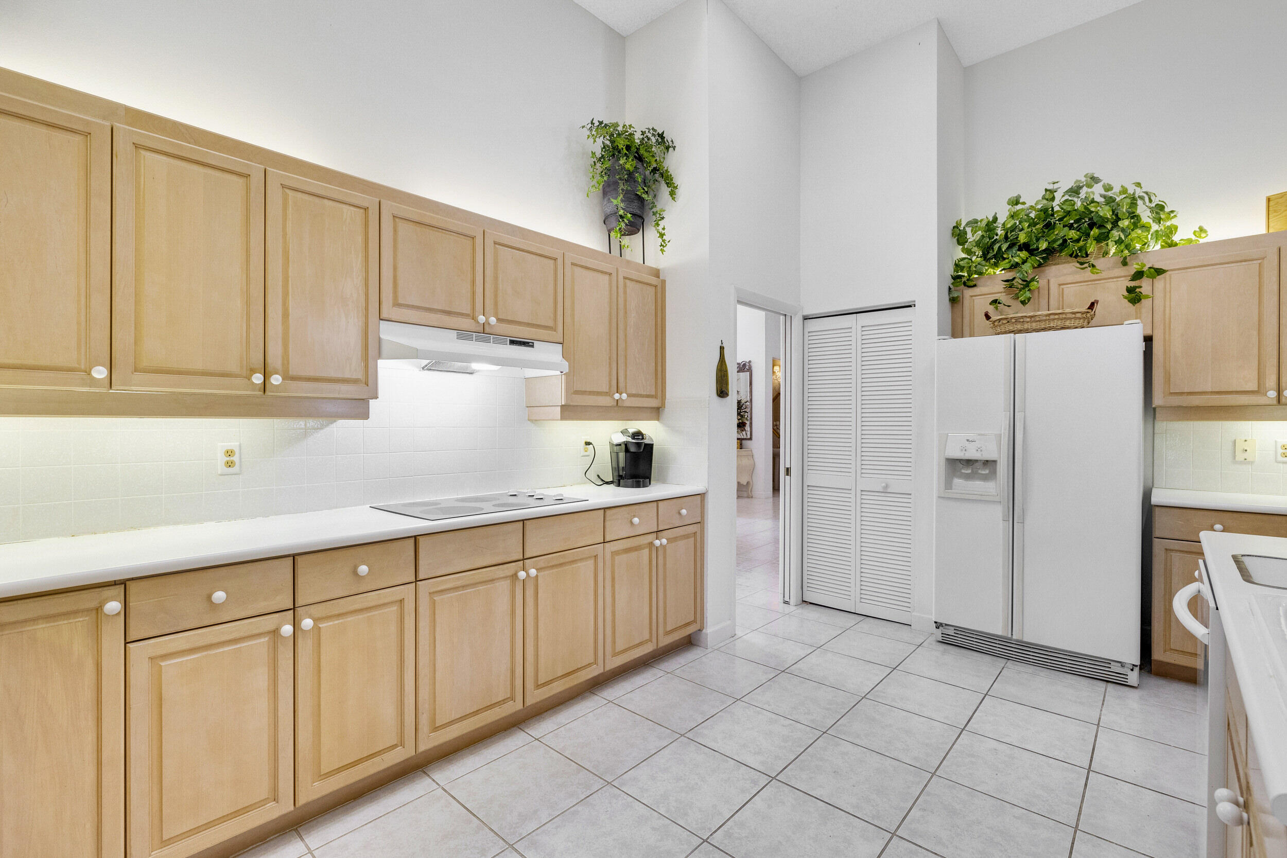 17695 Litten Drive Boca Raton, FL 33498 - Photo 15 of 46 Kitchen