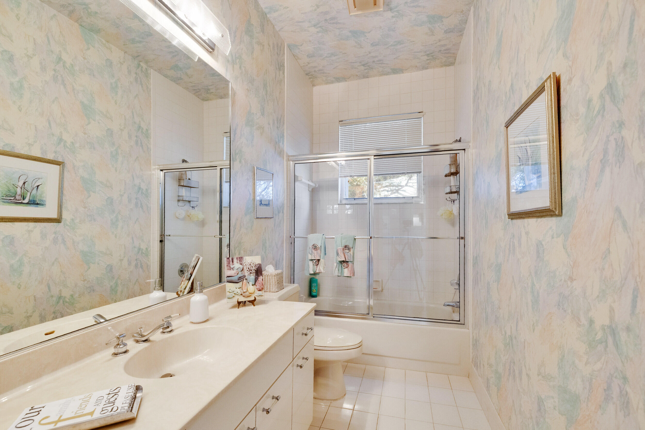 17695 Litten Drive Boca Raton, FL 33498 - Photo 25 of 46 Bathroom 2