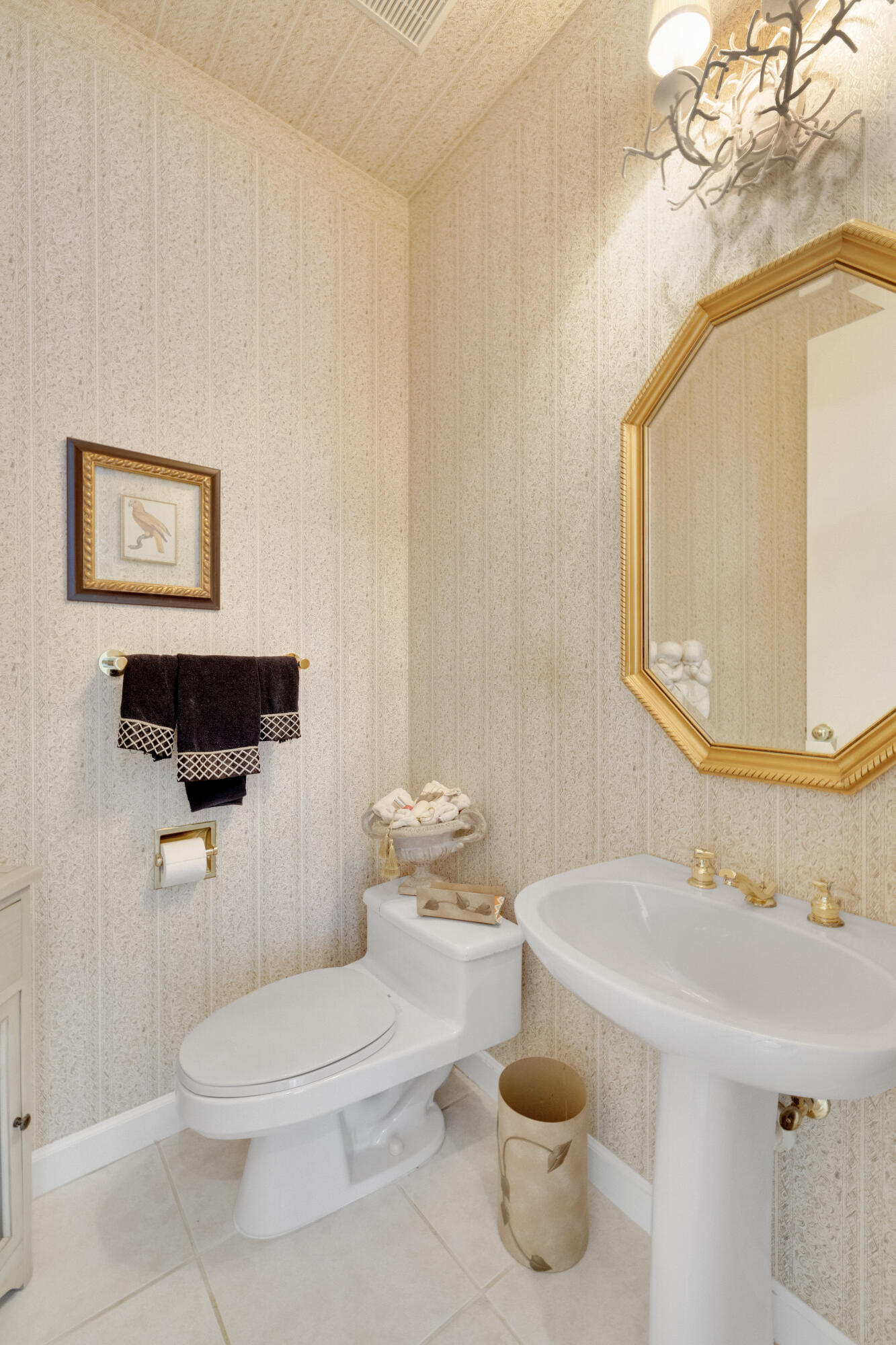 17695 Litten Drive Boca Raton, FL 33498 - Photo 26 of 46 Half Bathroom