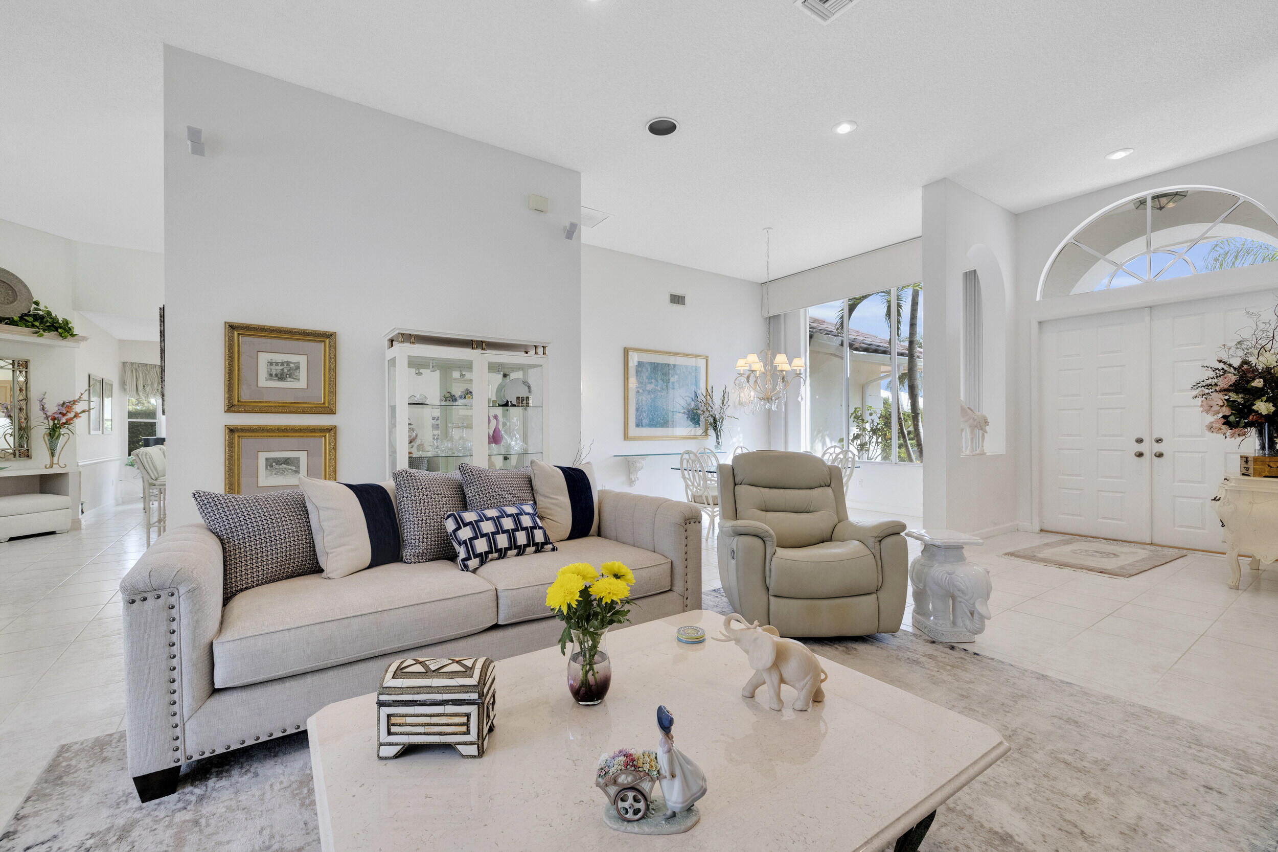 17695 Litten Drive Boca Raton, FL 33498 - Photo 9 of 46 Living Room