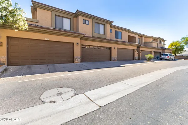 $365,000 | 705 West Queen Creek Road, Unit 1047, Chandler, AZ 85248