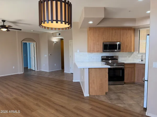 $365,000 | 705 West Queen Creek Road, Unit 1047, Chandler, AZ 85248