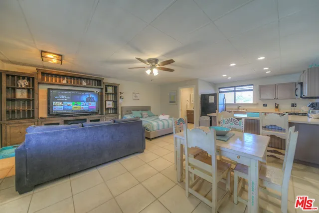 $2,250 | Brown Road, Murrieta, CA 92562