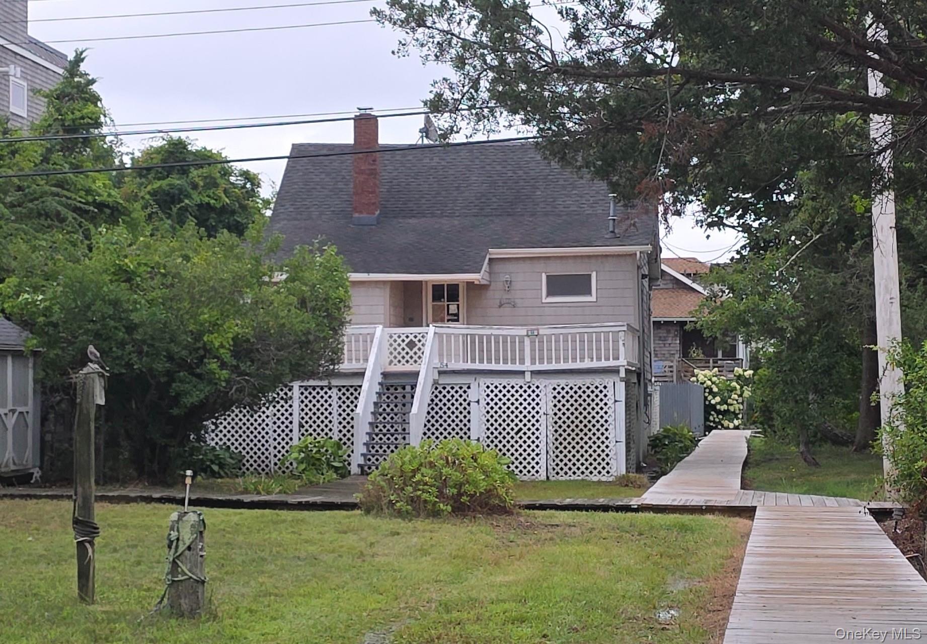 54 Oak Beach Road Babylon, NY 11702 - Photo 1 of 13 Gallery Image 1